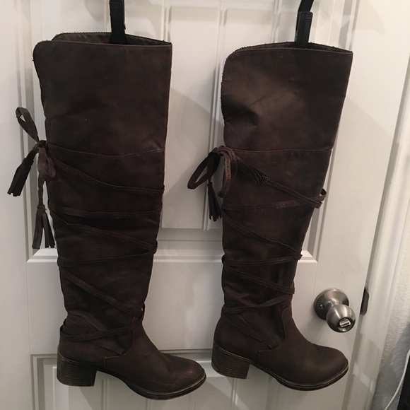 Faux leather over the knee boots - Picture 5 of 7